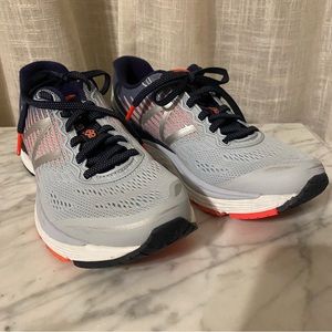 New without tags women’s new balance, tennis shoe size 7 1/2